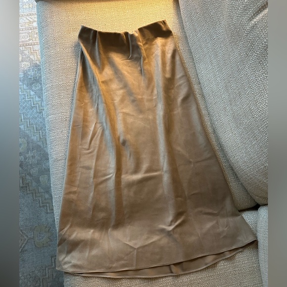 Zara Dresses & Skirts - Zara Slip Skirt